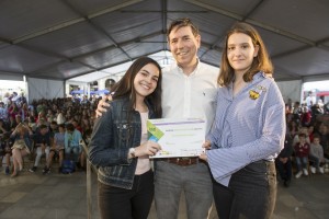 2017-05-06, Bilbo. Zientzia Azoka, Elhuyar-ek antolatuta. Sariak. 06-05-2017, Bilbao. Feria de la ciencia organizada por Elhuyar. Premios.